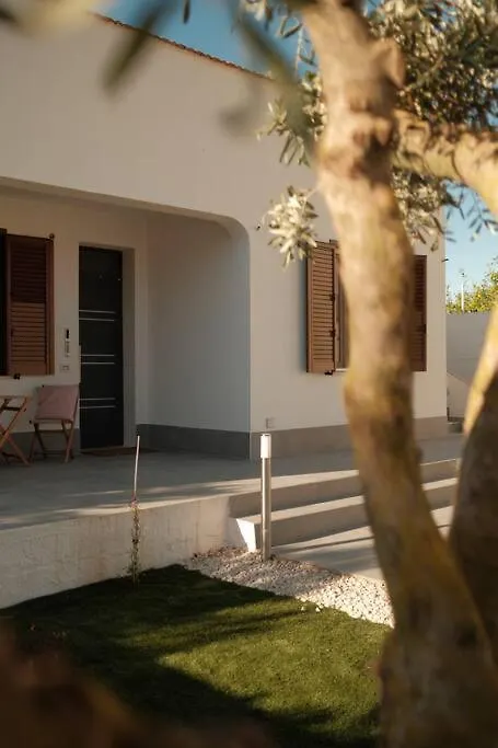 Cottage house Valderice Holiday home